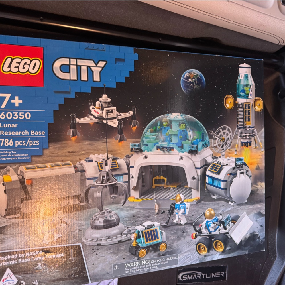 LEGO Colorful Box Sets - Picture 13 of 13